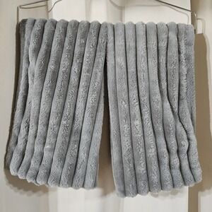 Frye Channeled Luxury Faux Fur 2 Piece King Pillow Sham Covers 19x40" Gray